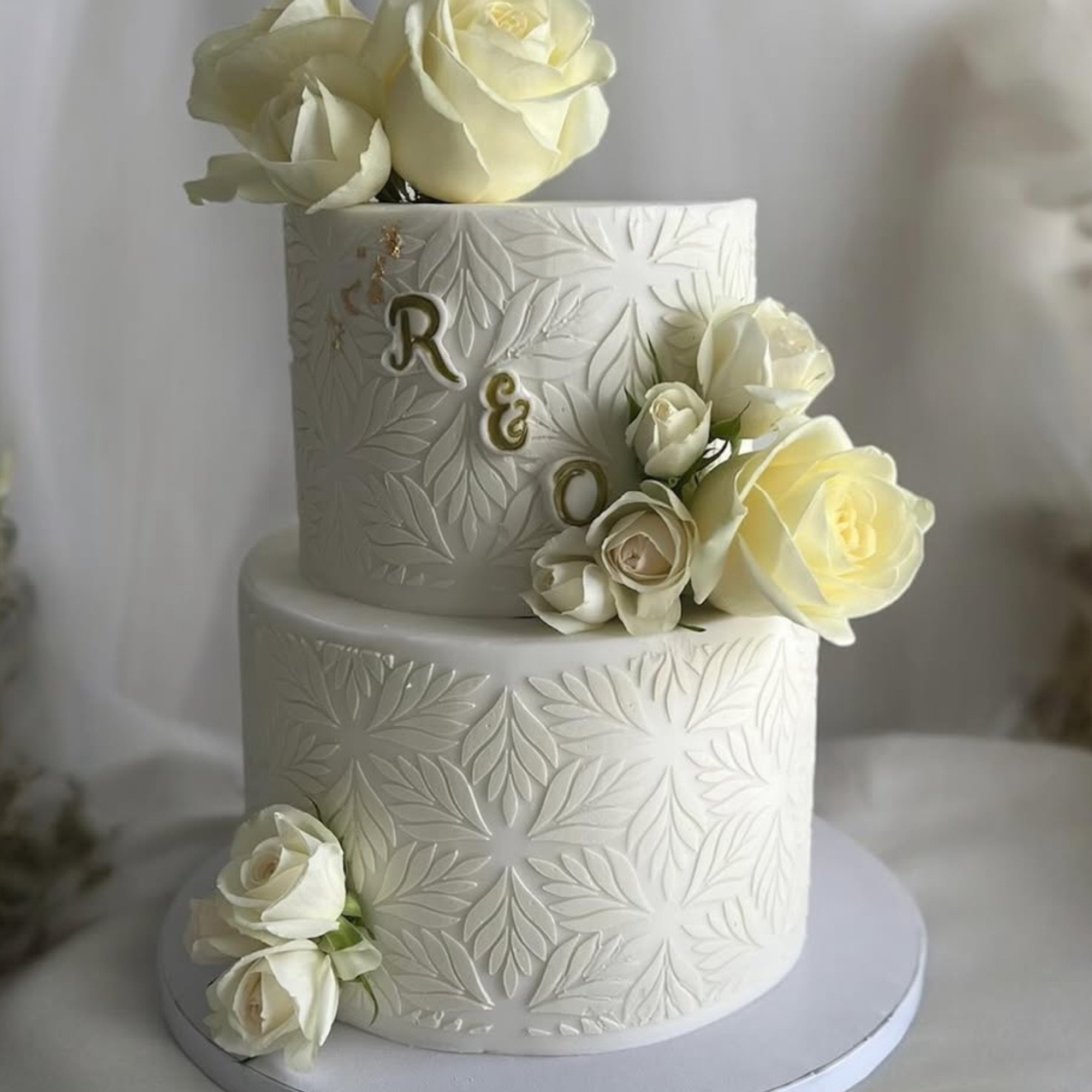 Gateau Mariage avec Fleurs Fraîches